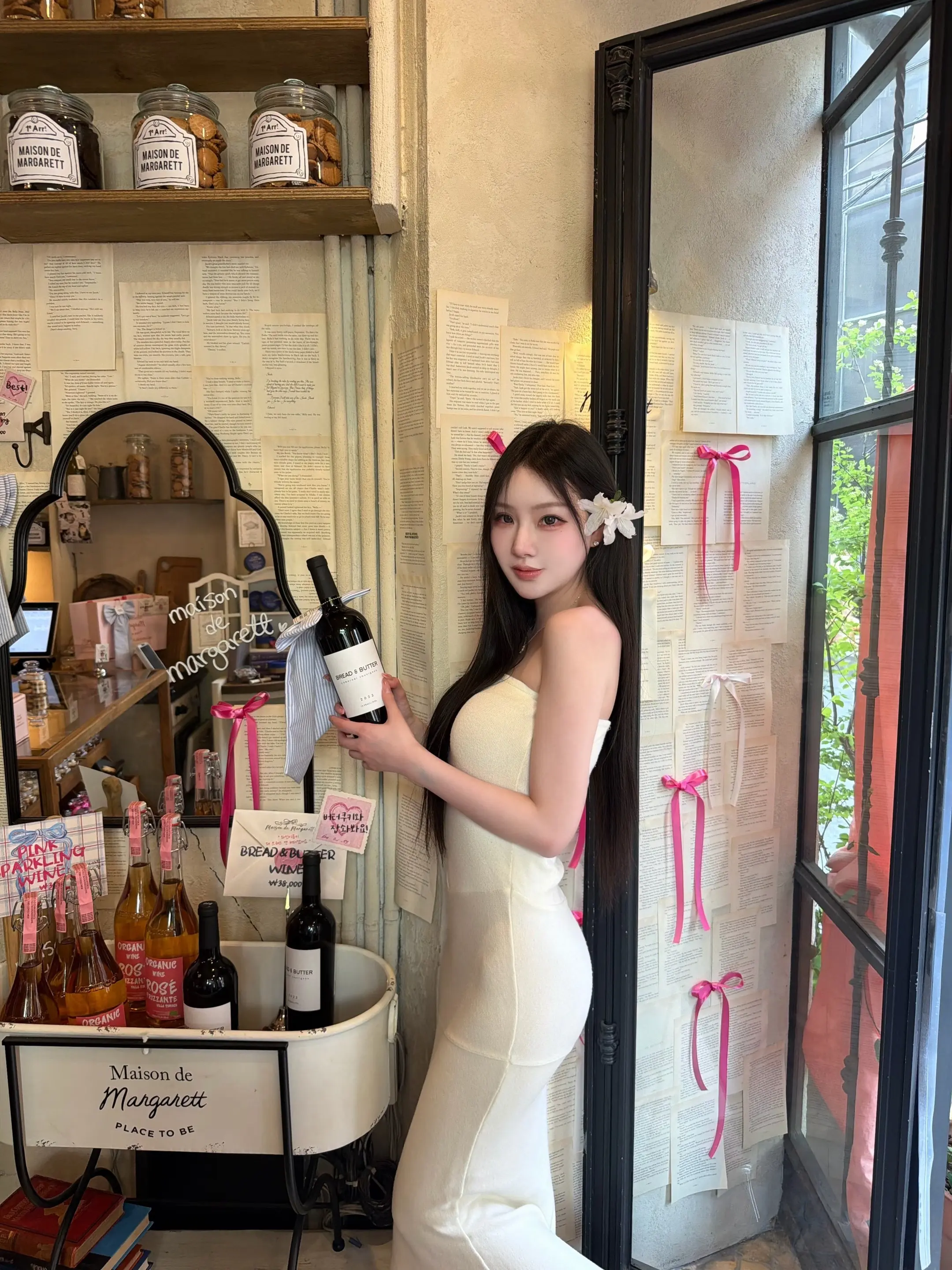 后来你会发现 真正能治愈你的不是人类 而是睡觉、美食、可爱的小动物