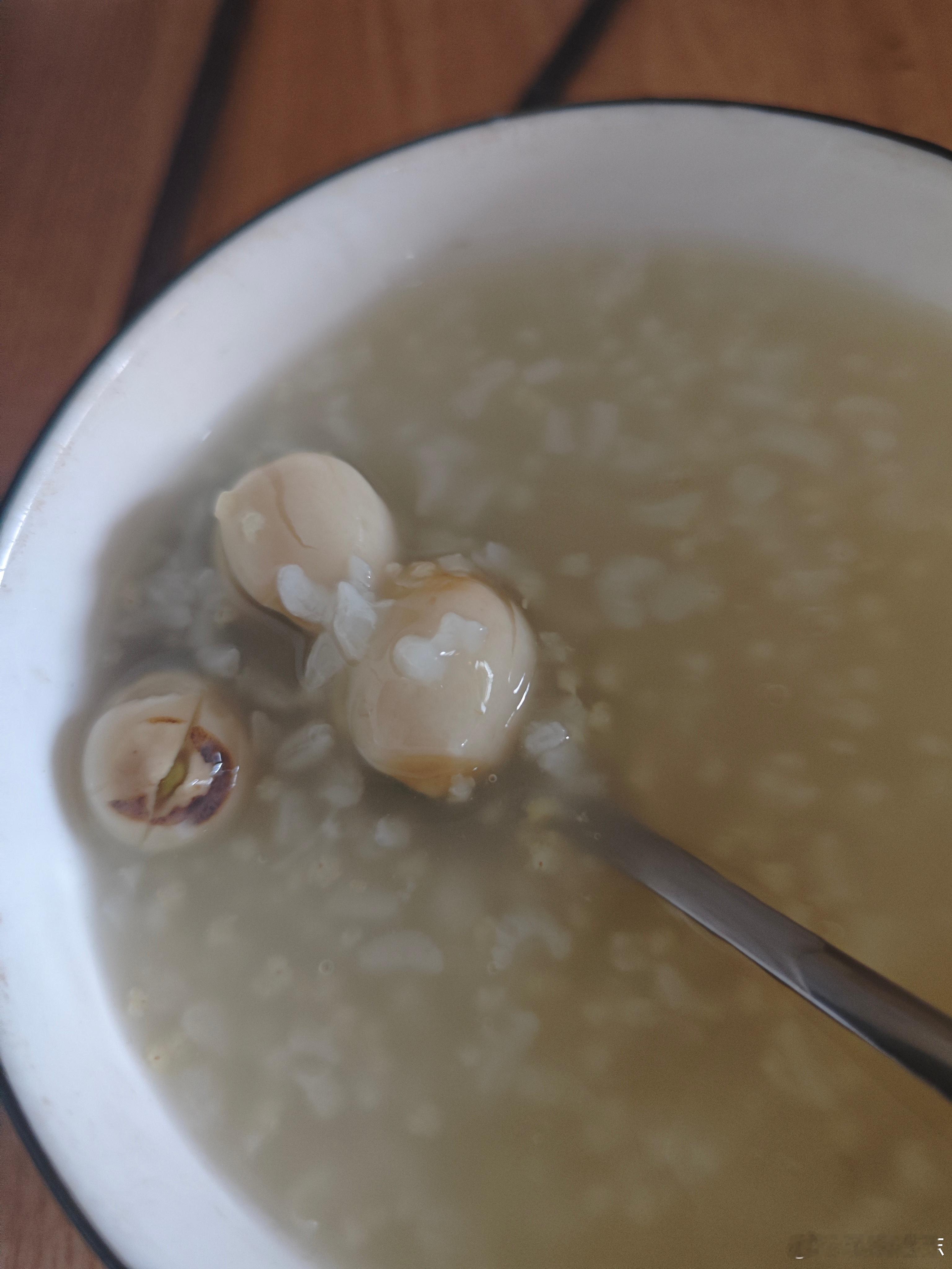 斋戒早餐：美丽的莲子粥 