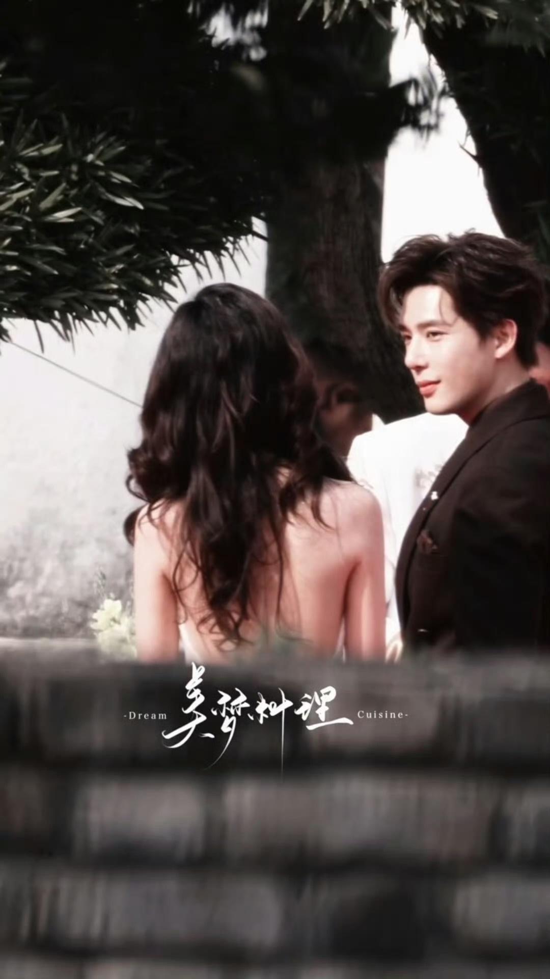 章若楠的美背杀，王安宇很会爱人的眼睛，两位我真的期待了！ 