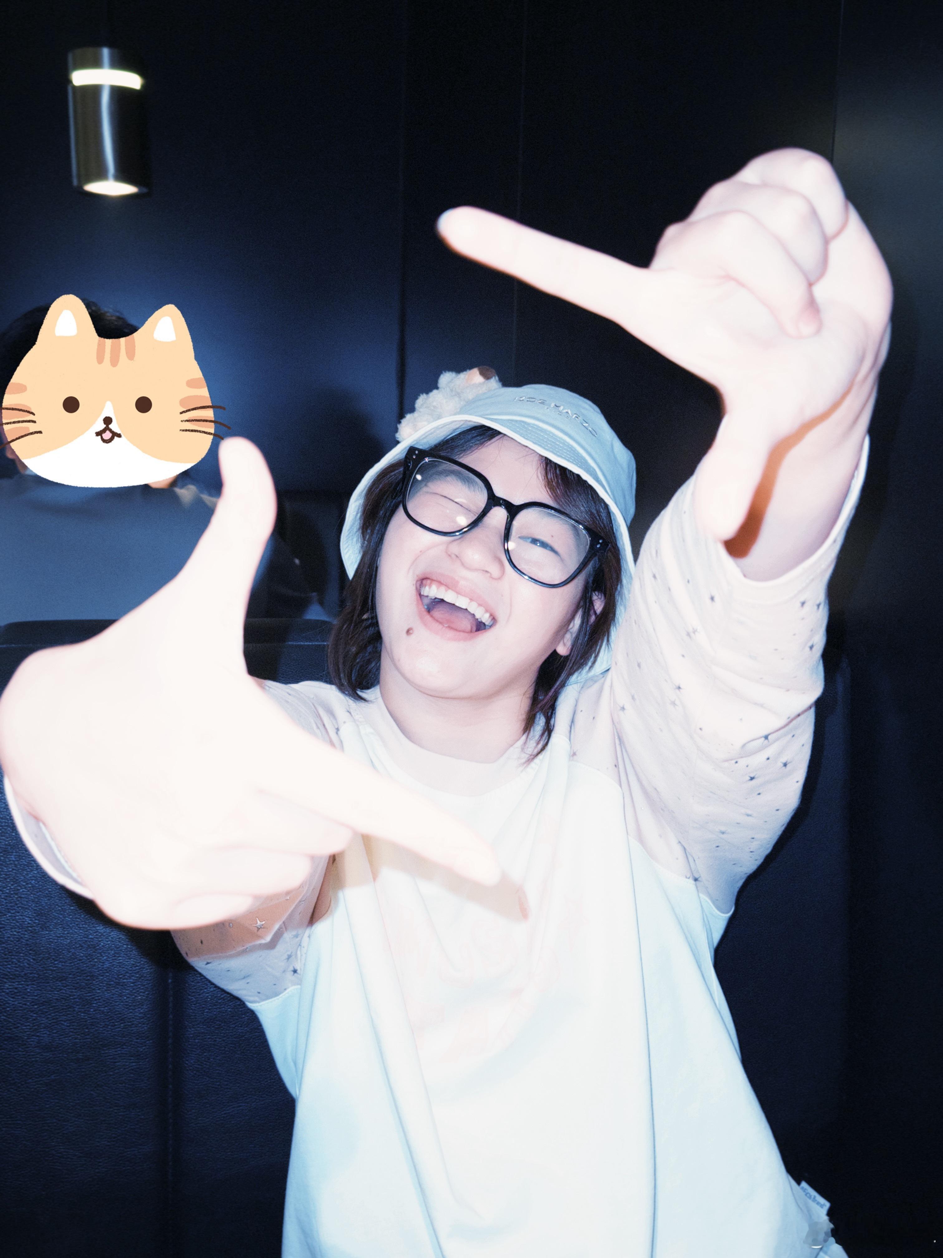 [哈哈]🖐🏻🐹📷‎一条plog告别八月冒个泡 ​​​