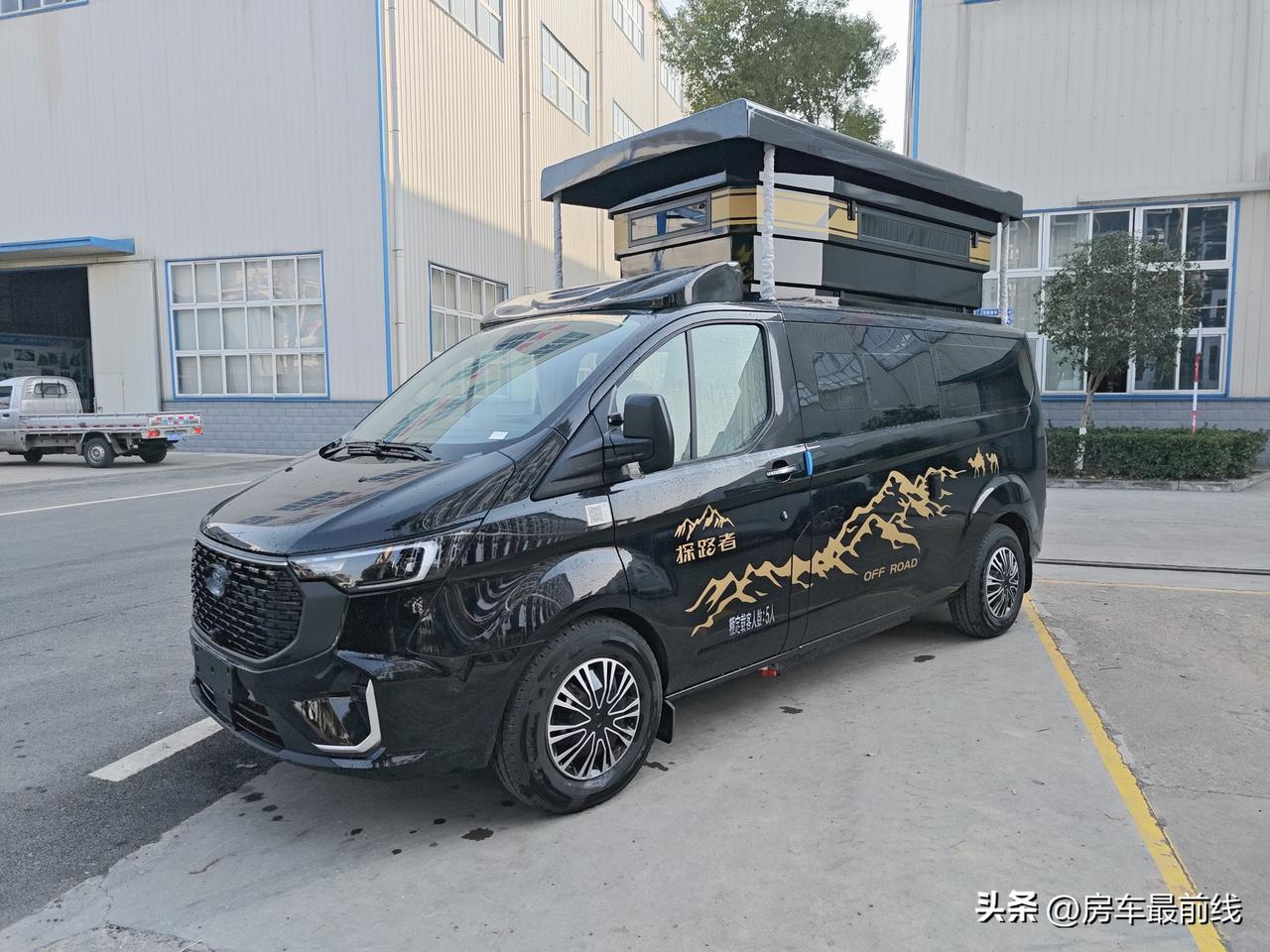 犹豫对比了好久，看了五年，最终还是在2026年3月份选择了这种迷你的小房车，主要