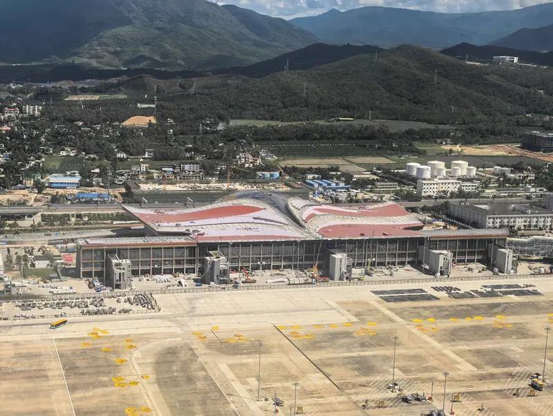海南三亚凤凰国际机场T3航站楼今日起试运行这一消息犹如一颗重磅炸弹，在航空出行领