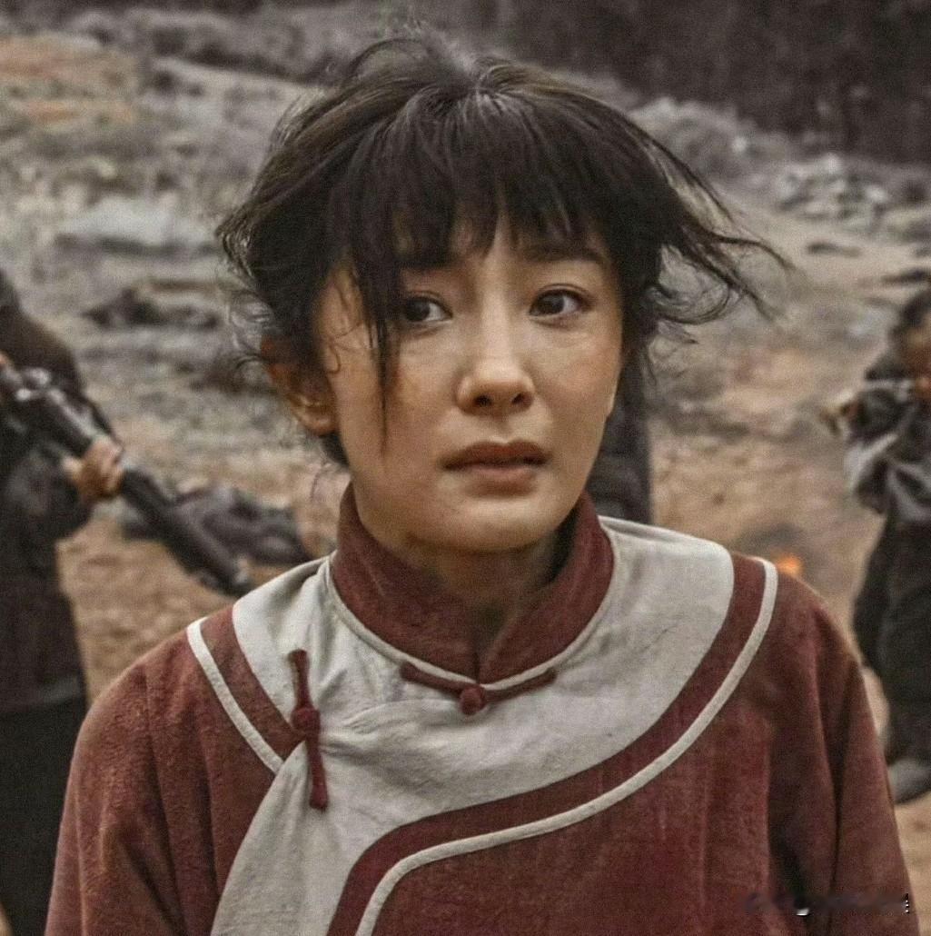 金鹰奖提名名单出炉，众网友替杨幂鸣不平！
 
8月25号，金鹰奖提名名单一出炉，