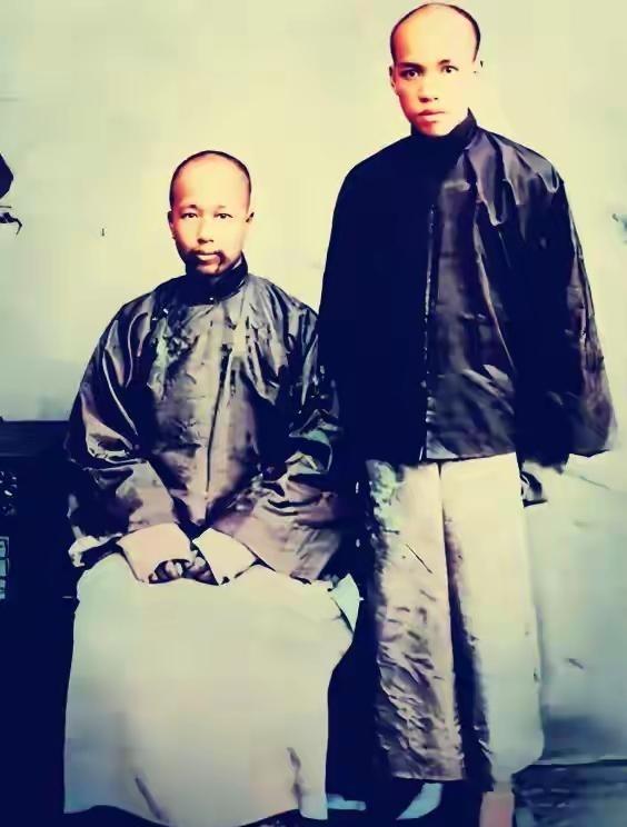 1926年，梁启超尿血不断，医生诊断出他的右肾存在肿瘤，必须立即切除。然而解剖之