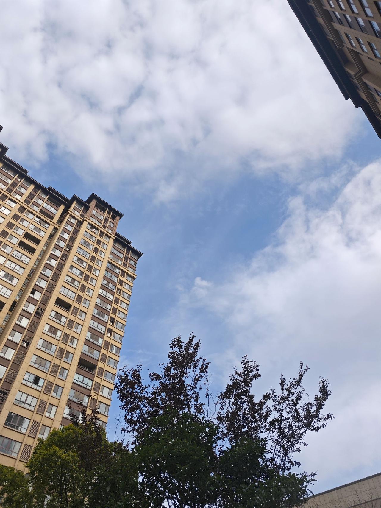 蓝天白云晴空万里