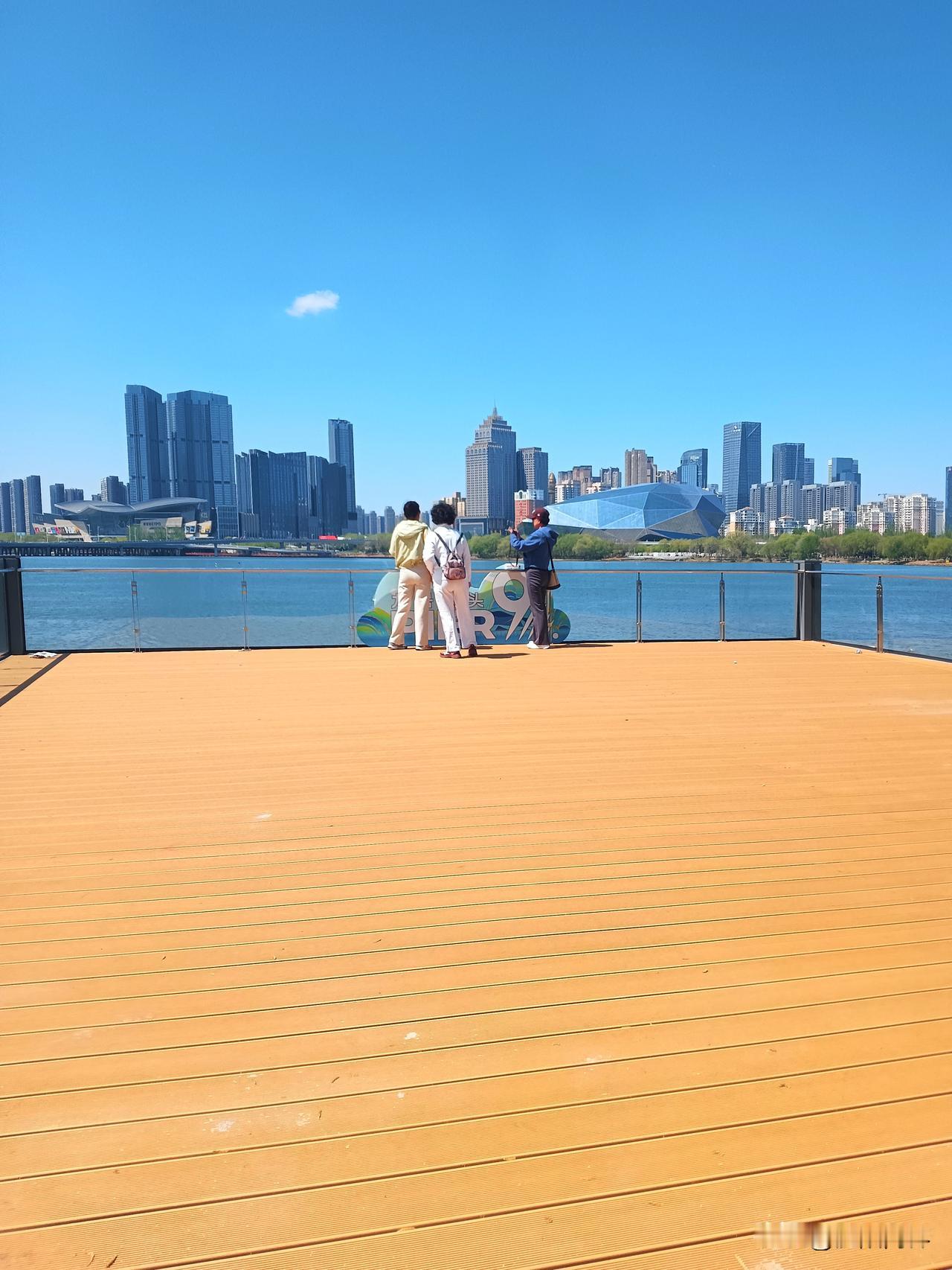 大区城市+战区城市+大国领事馆+联勤保障中心+中科院分院+……
全国符合这个条件