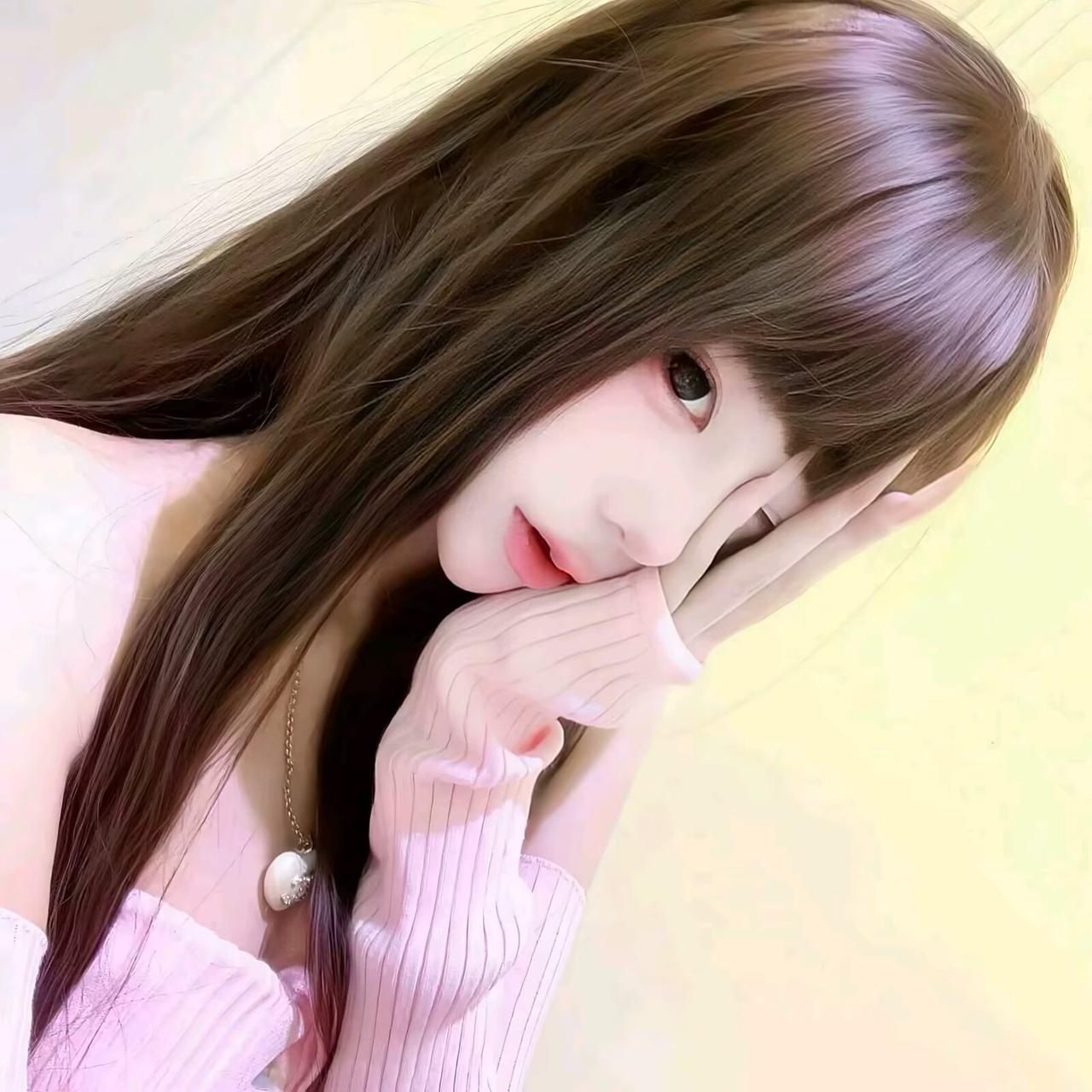 你会喜欢学院风格穿着的女生吗?清冷中带着乖巧，妥妥的校园女神范儿,你喜欢哪套衣服