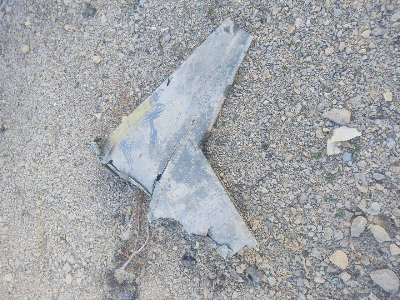 更多F-15E残骸的图出现，我倾向认为可能真的是击落了。因为如果是击伤，这么多不