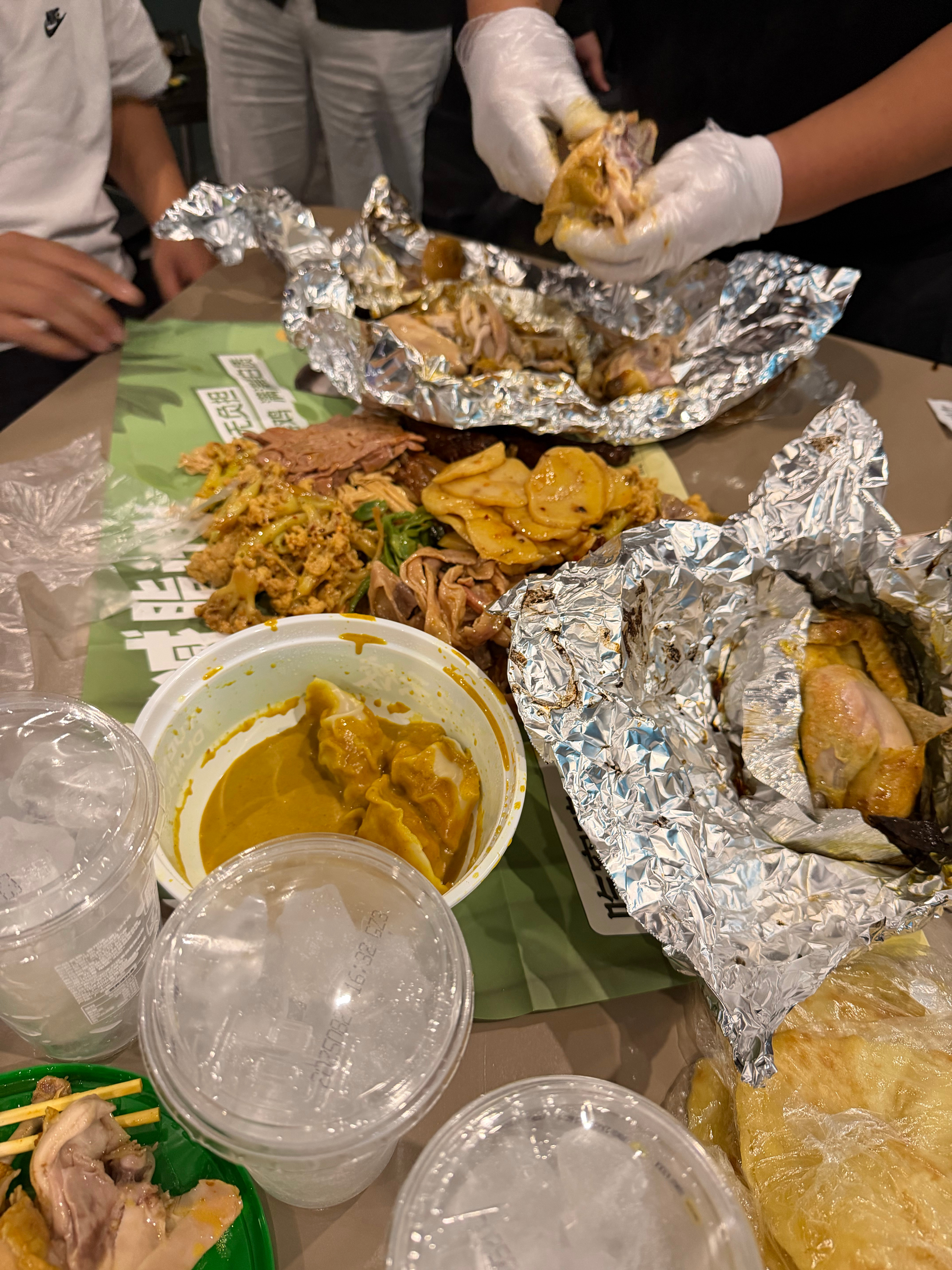吃个帅气饭[酷]  ​​​