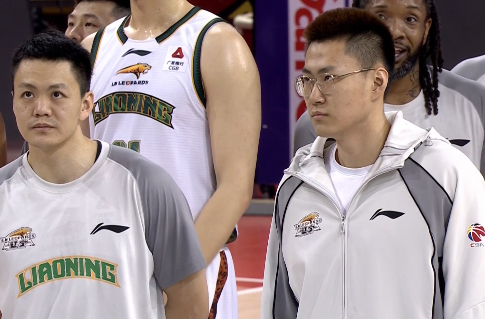 吉林队现场致敬姜宇星吴昌泽吉林男篮vs辽宁男篮