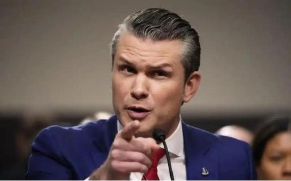 “中美开战20分钟内，中国将打掉美所有航母！”美防长曾直言不讳表示：美国和中国打