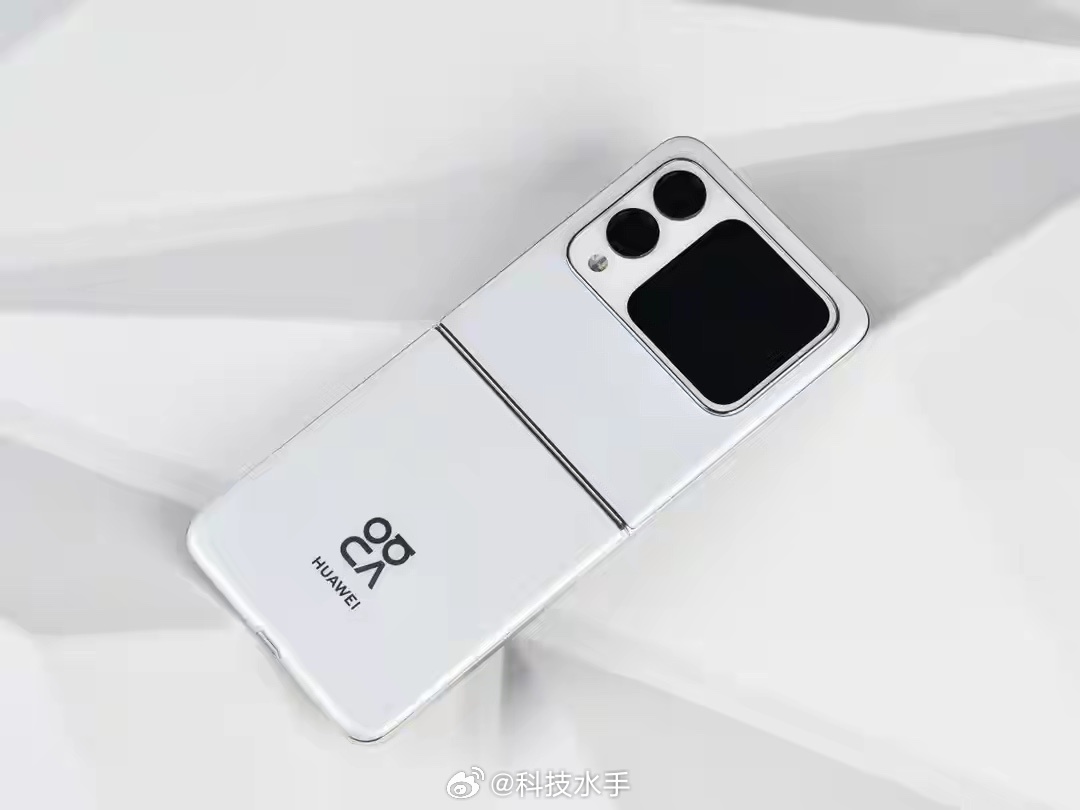 Nova小折叠党狂喜！爆料说Nova Flip迭代款要在Q3-Q4登场，还记得上