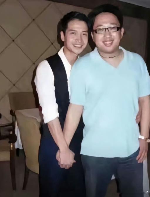 何晟铭是于正签的第一个艺人何晟铭佛说是于正作词何晟铭手滑 何晟铭作为于正首批签约