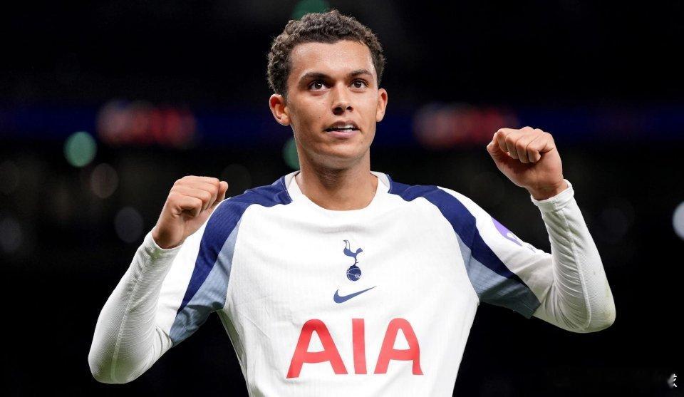 12月31日讯 据英国媒体《电讯报》的报道，水晶宫接近以3500万英镑签下布伦南