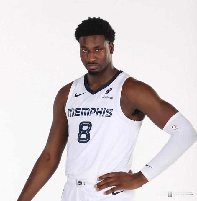 里奇-保罗说如果他是经纪人，他会用里夫斯来交易得到灰熊的小贾伦-杰克逊。杰克逊说