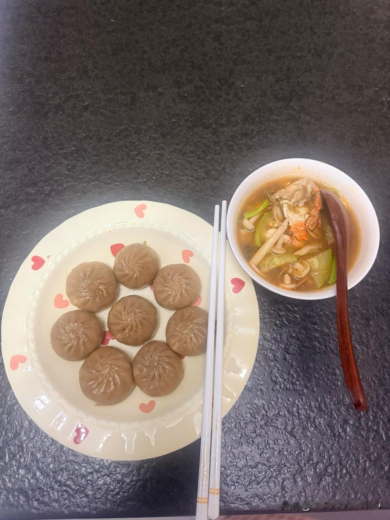 分享一下你随手拍下的照片美食尽在不言中！吃好喝好，长生不老，！