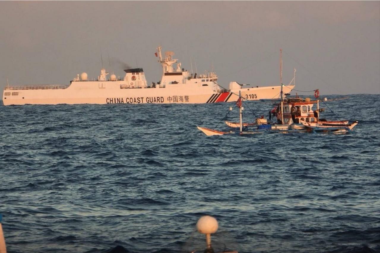菲律宾海军周二表示，尽管中国在“菲律宾水域”保持着持续的海上存在，但尚未在黄岩岛