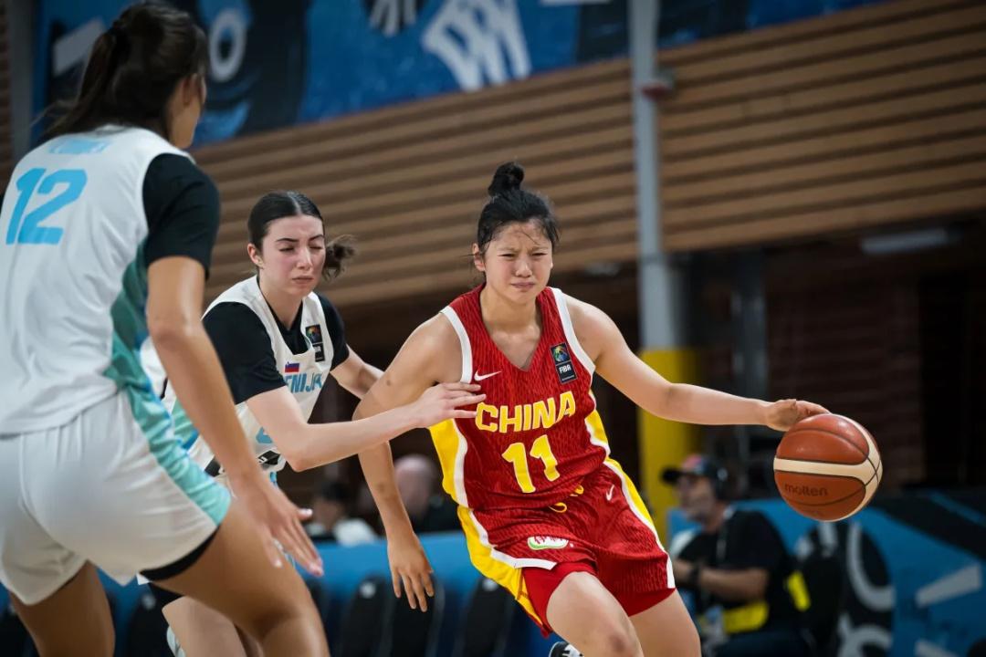 中国U17女篮73:71险胜斯洛文尼亚（欧洲欧青赛亚军）
 
两分险胜，这场球是
