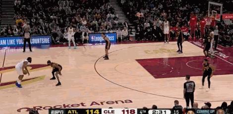 恭喜哈登荣登今日五大囧榜首[捂脸][捂脸][捂脸]
装比失败的一刻差点把我心脏病