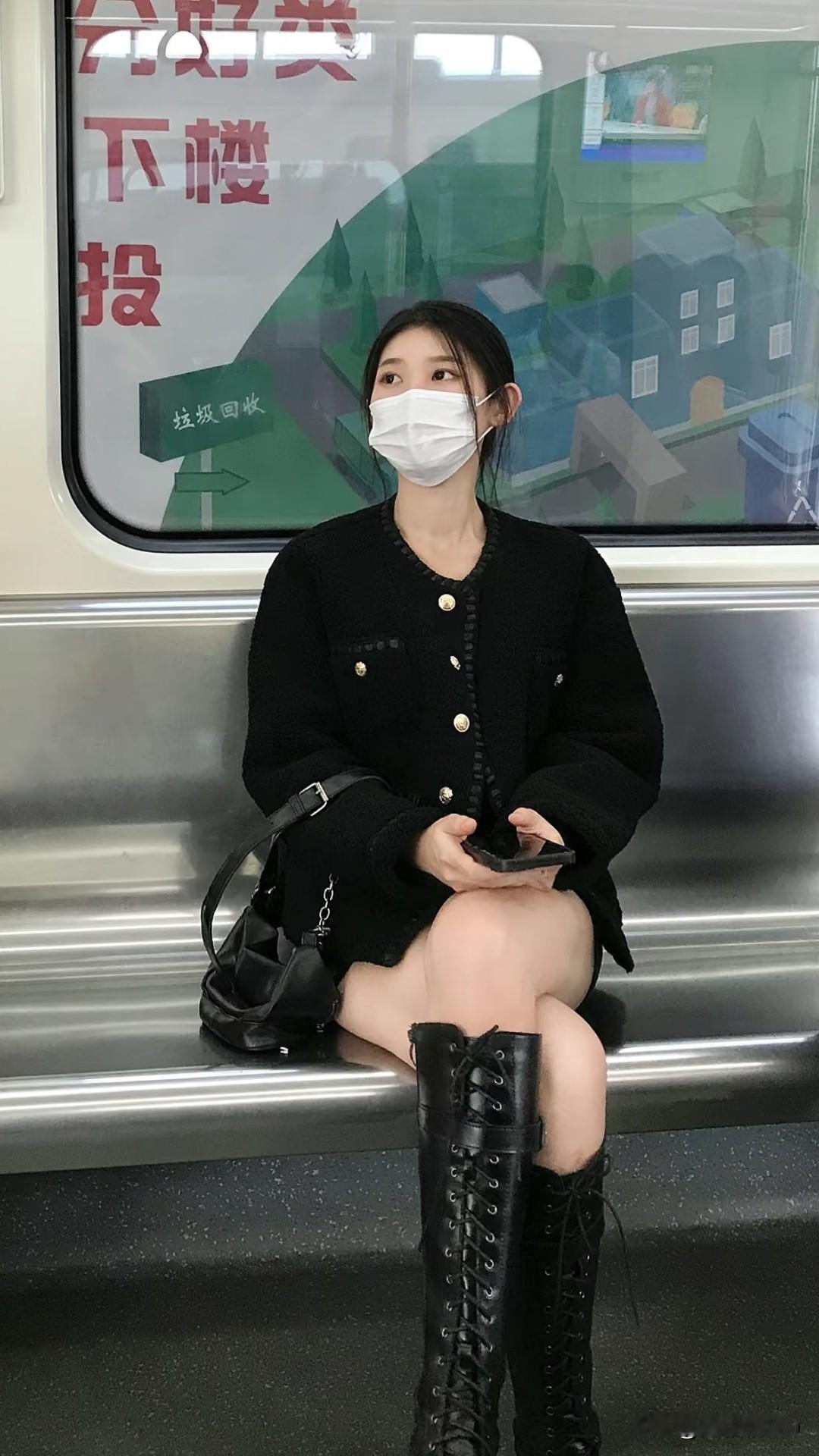 霸都天气“魔性”上身

宝子们，这霸都的天气真是太奇怪了！白天18℃，大太阳底下