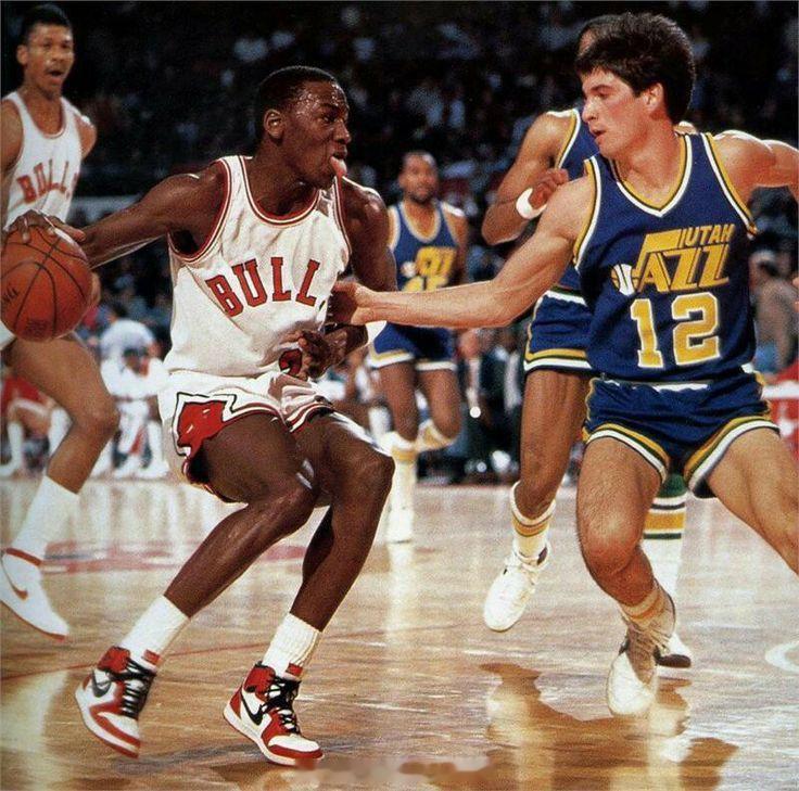 John Stockton guarding Michael Jordan. ​