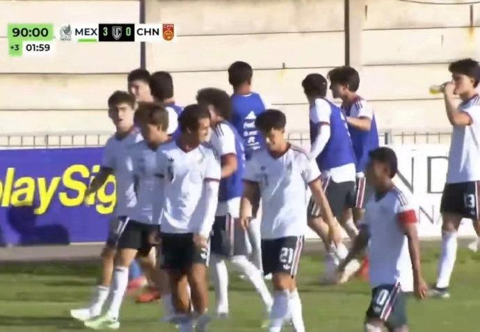 中国U17男足0比3墨西哥U17 10月4日，中国U17在Vertex Cup第