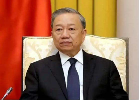 近期越南高层访华，带来了一系列务实合作成果，其中最受关注的便是越捷航空引进十架 