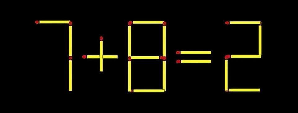 这是一道火柴棒算式谜题，算式是用火柴摆成的“7 + 8 = 2” 。你能开动脑筋