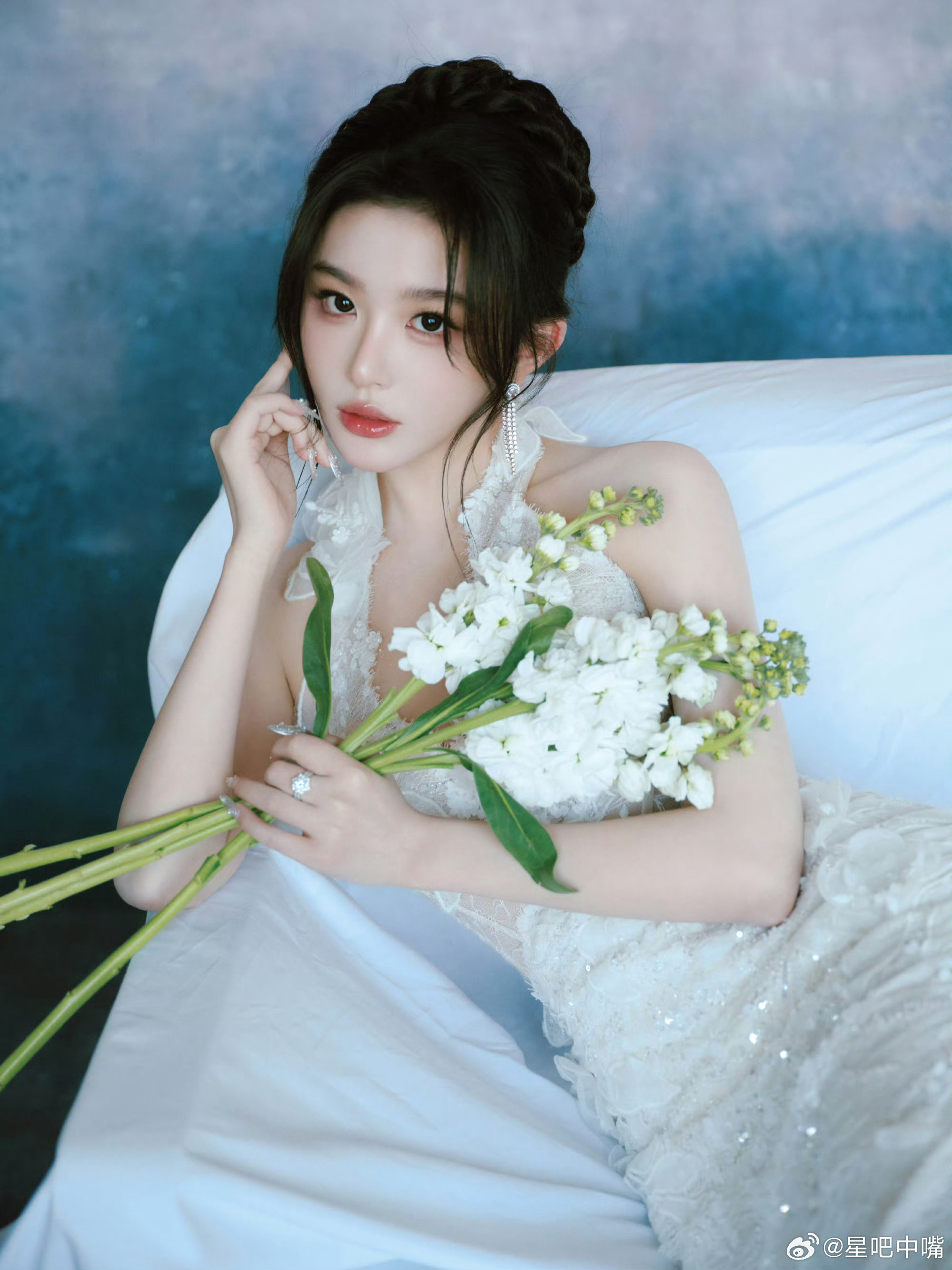 吃瓜🍉《京洛再无佳人》女主孔雪儿，男主拟邀田嘉瑞，或许平番？设定改成两人年纪相