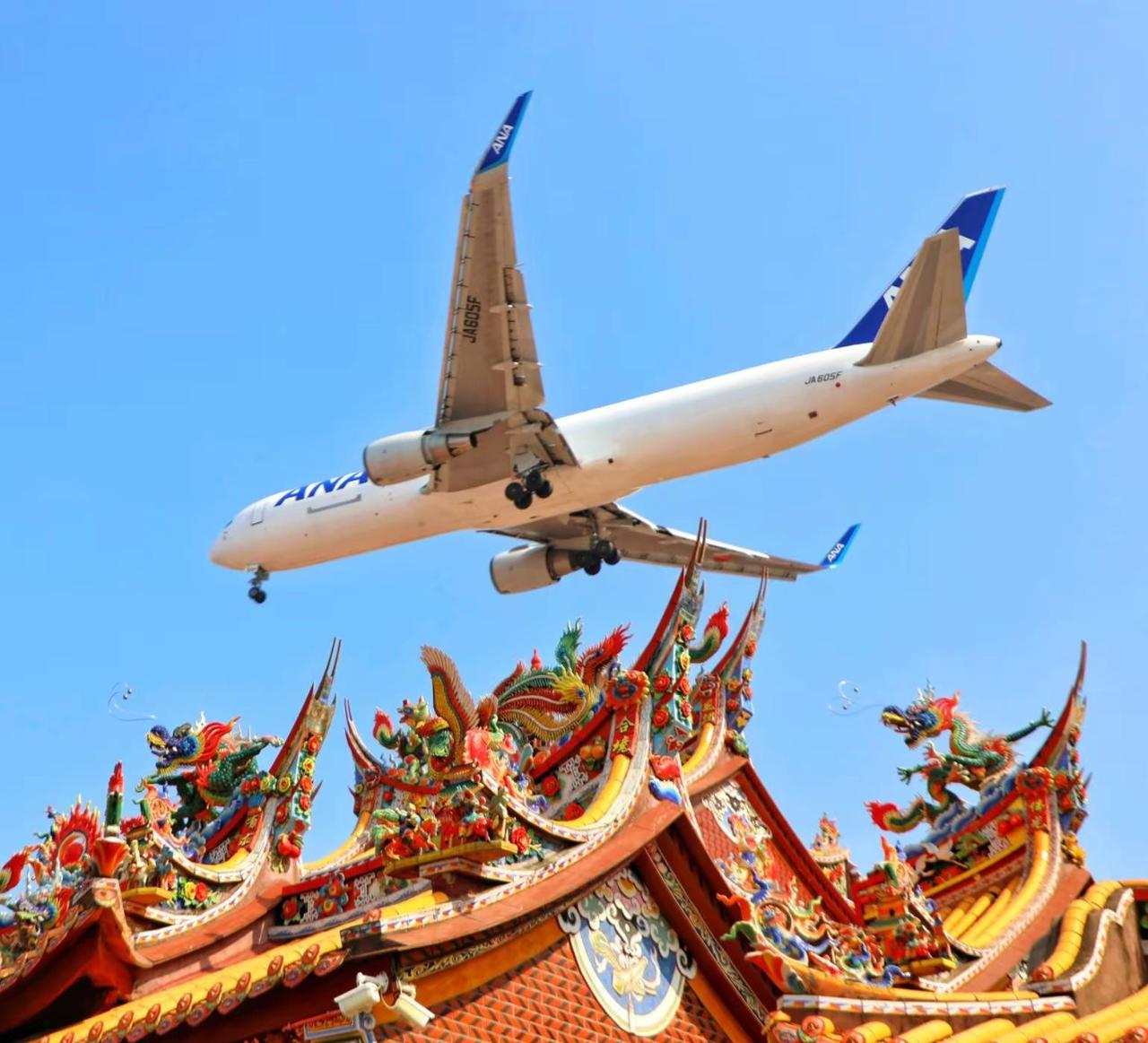 祝高崎机场生日快乐！43年太长，43年太短。见证无数航班起降的厦门高崎机场圆满度