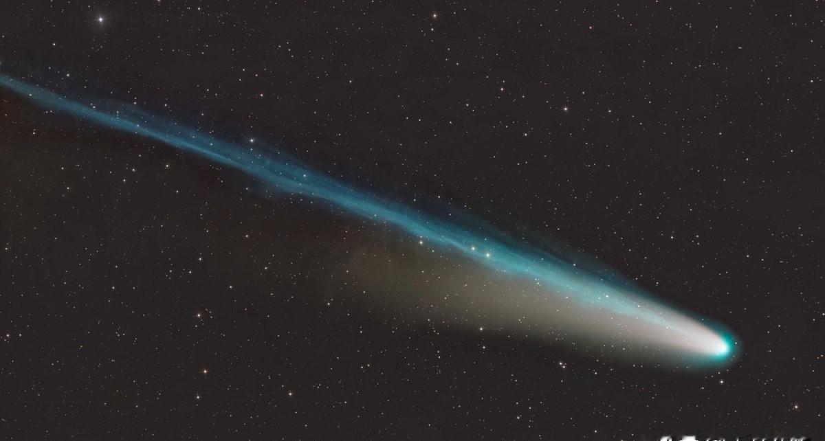 莱蒙彗星来了，2025年最亮的天体之一，肉眼都能看！
天文摄影师Simon拍到了