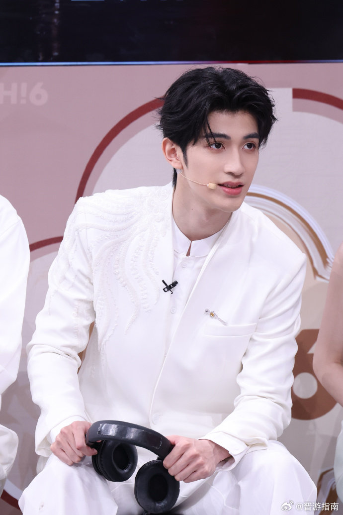 蔡正杰校园男主剧有脸了你好星期六校园男主这下有标准答案了，蔡正杰清爽外形加上超强