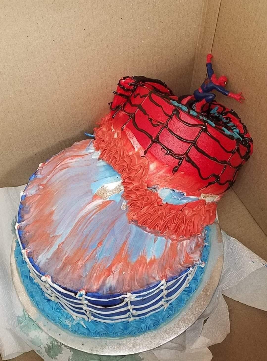 蜘蛛侠拯救了这个蛋糕🎂  蜘蛛侠4