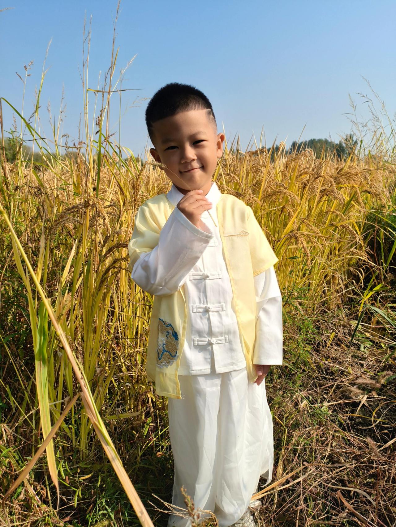 陪孩子一起长大 记录成长过程 快乐成长日记 阳光少年