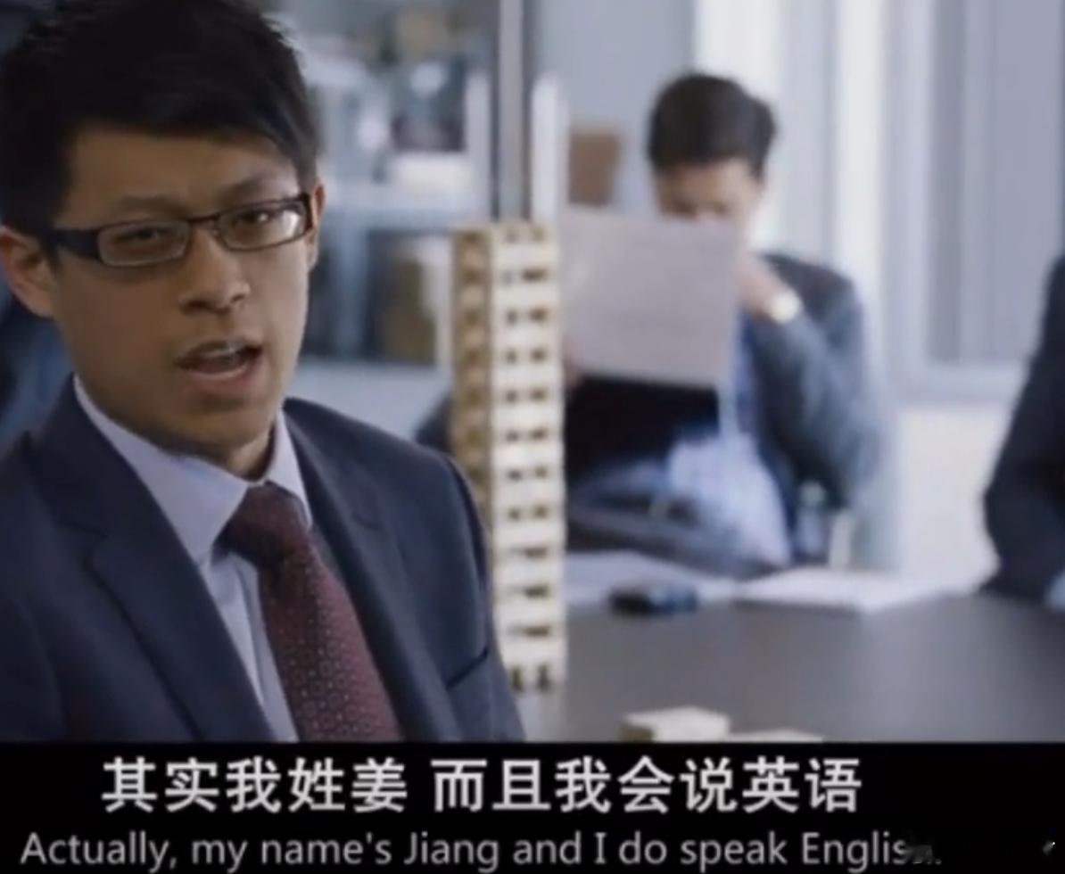 如果要为过去的2025年下一个总结，我认为是解构，这是解构一切，包括解构共识的时