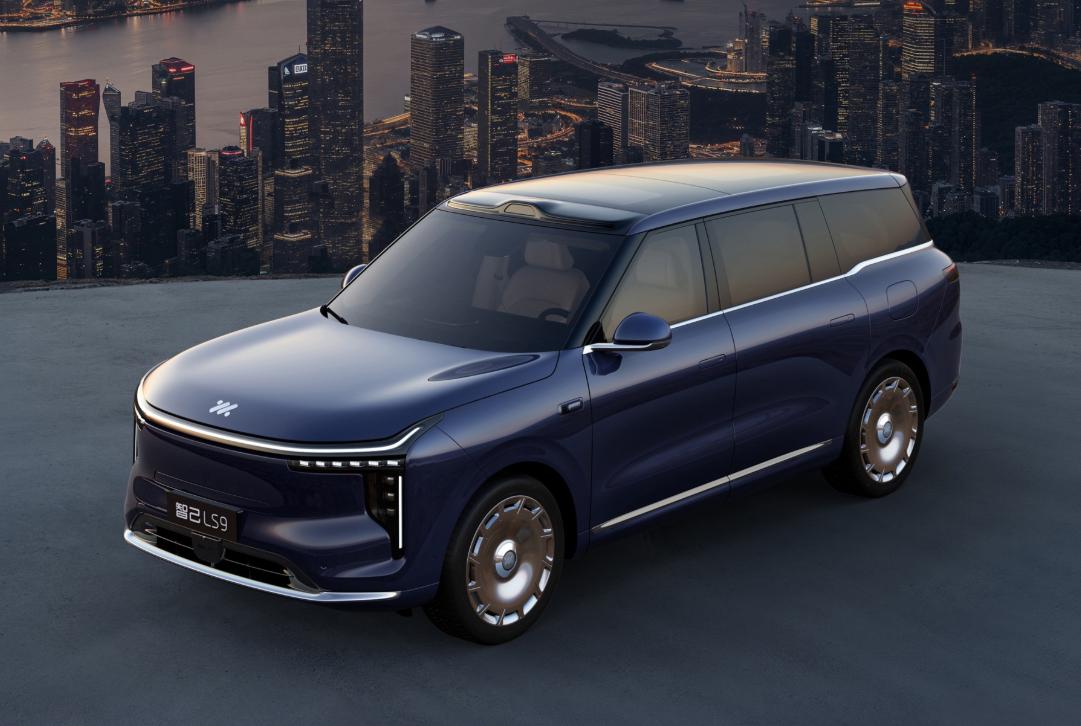 不少人在选 “9 系” 大六座 SUV 时，常会纠结动力够不够用、车身大不好开这