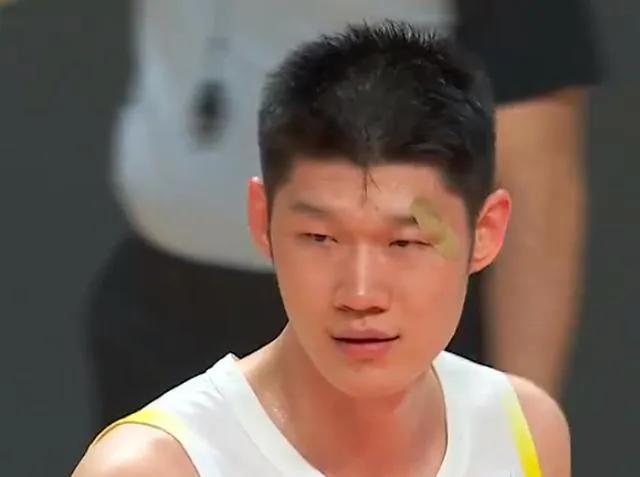 这支中国男篮，必须以胡金秋，王俊杰，赵睿，朱俊龙为核心！

像程帅澎，胡明轩，廖