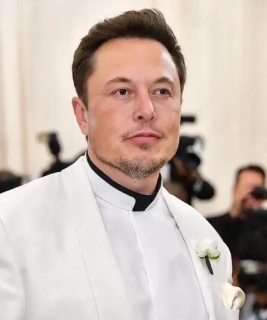 世界首富马斯克语出惊人！他直言：“外界一直低估中国！他们不是在崛起，而是在回到本