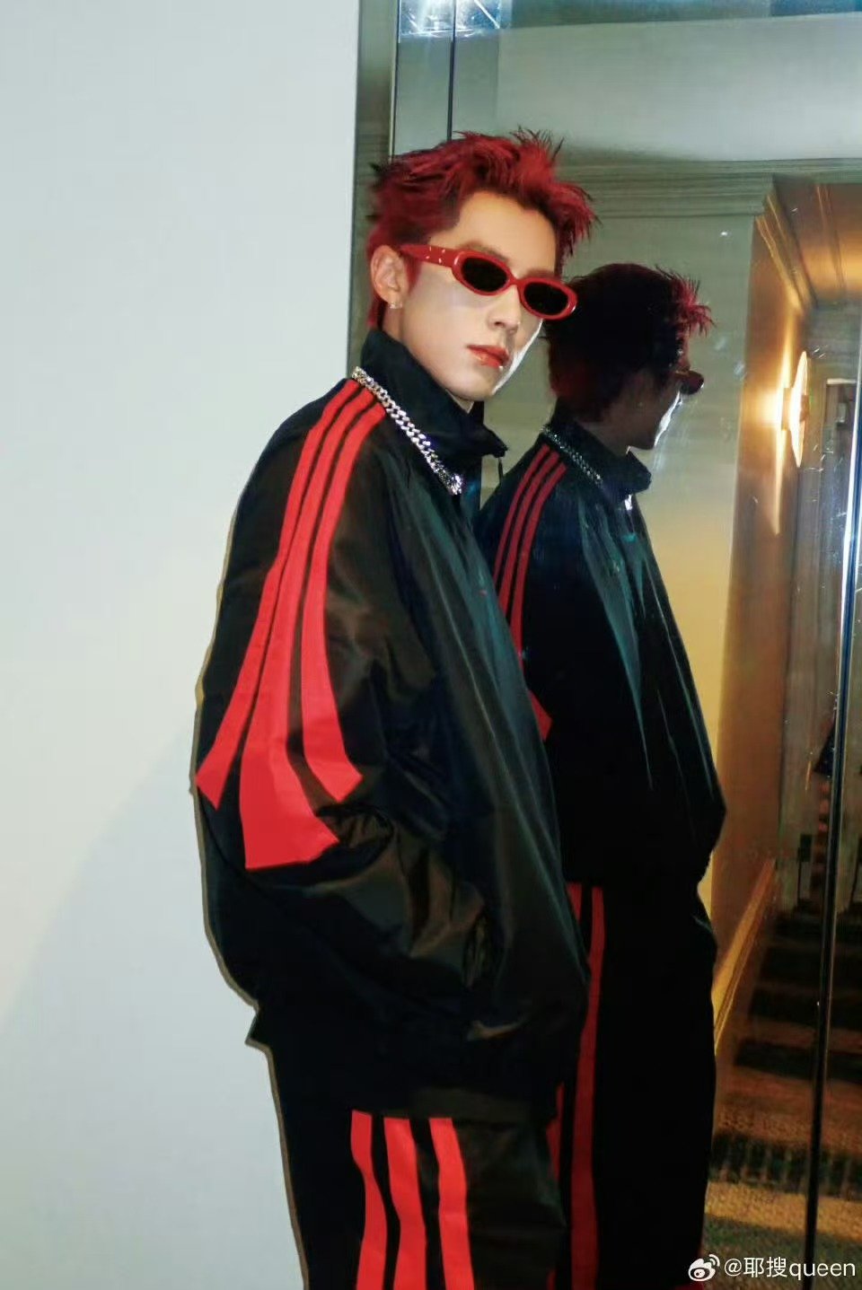 王鹤棣丁程鑫钻呼啦圈太有节目了王鹤棣丁程鑫配合度给到一个夯你好星期六瞧瞧《你好星