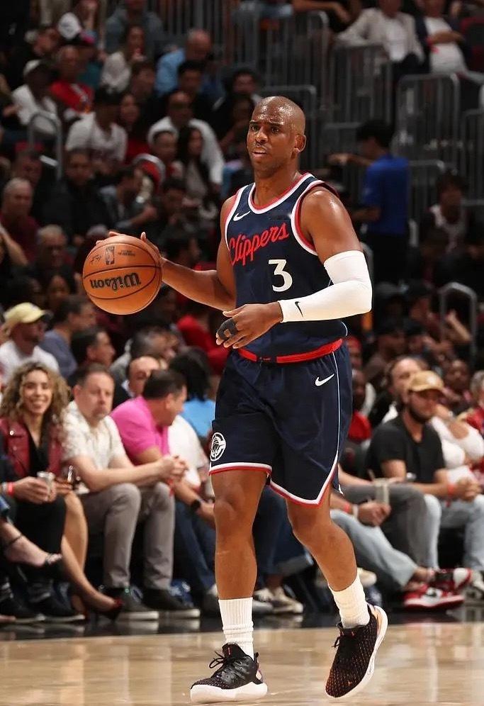 😨官方声明：球队已和保罗分道扬镳，他不再是球队一员快船官方发布声明：球队已和保