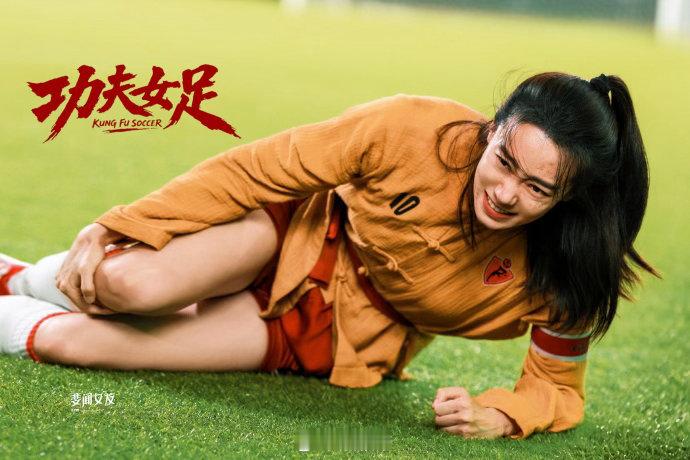 张小斐说双双平A骗大招 双双骗大招的时候眼神特别干净，完全看不出在算计。张小斐把