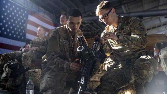 据《华盛顿邮报》周三援引多位消息人士的报道，五角大楼正计划缩减美国军队参与北约一