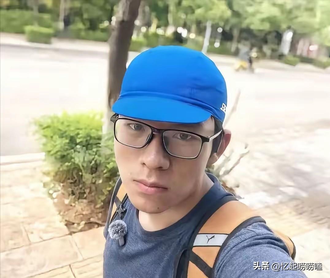 看完这个19岁少年，终于明白什么叫真正的青春破防！
他叫唐维，19岁，湖南怀化新