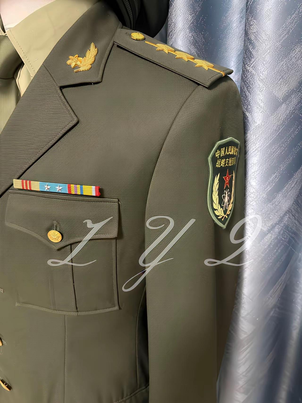 这是什么级别军衔，在部队多大的领导？