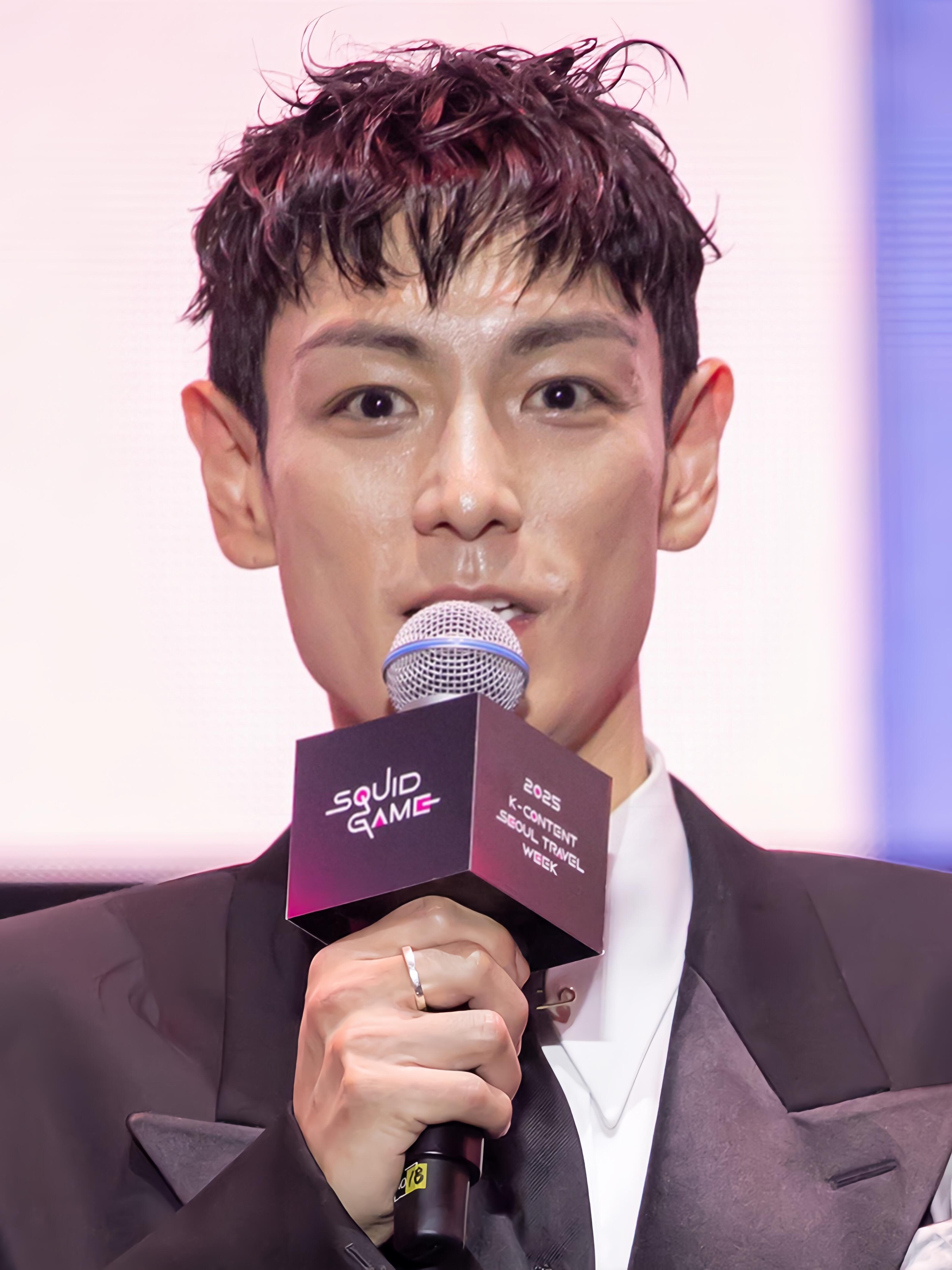 TOP长的好吓人 ​​​