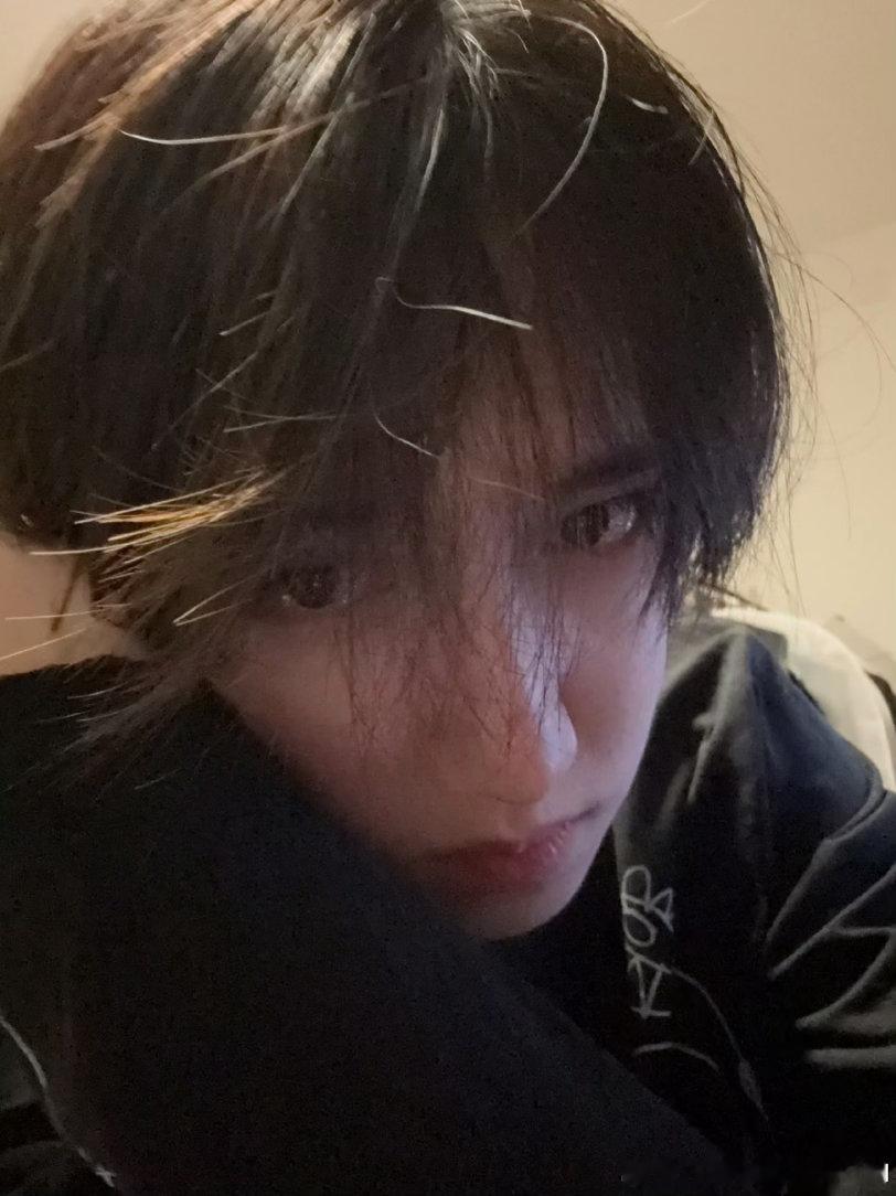 不知道不清楚，带了童禹坤 17号都来花间颂～ 