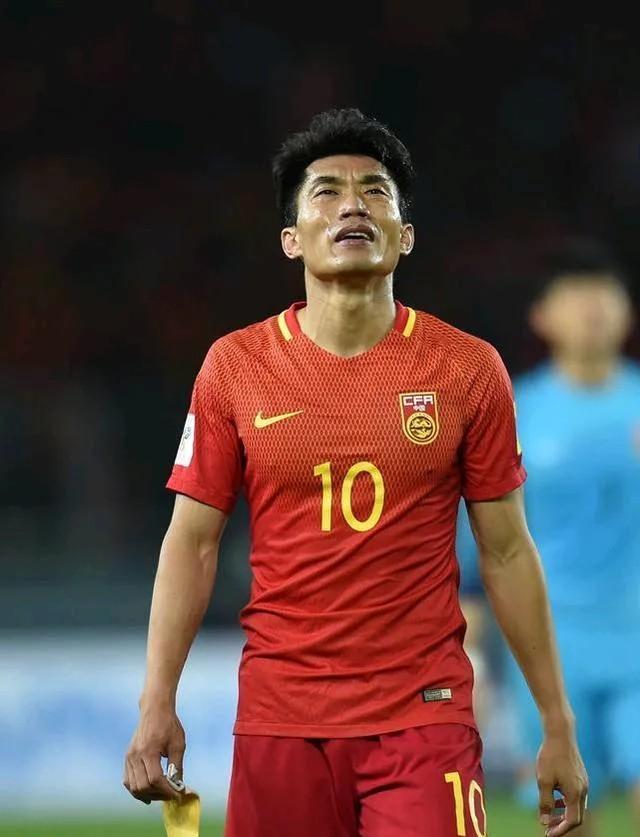 郑智入国足教练组，球迷为啥一片反对声？这事没那么简单！ 🤔
数据摆在这里，作为