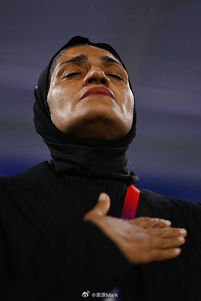 女足亚洲杯 亚足联：22398名观众观看了袋鼠4-0伊朗的比赛，这让本届比赛观众