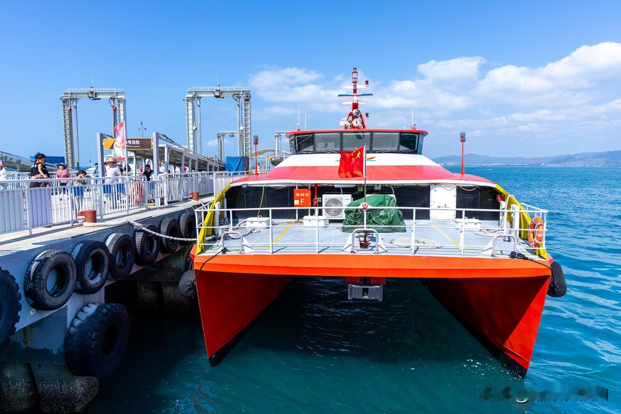 我的过年西岛出行初体验——早上九点打开手机，先看了一眼“三亚西岛”公众号——票务