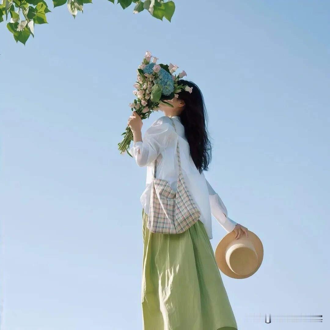 只要你穷，什么都克你；只有努力赚钱，才能克天克地克生活！